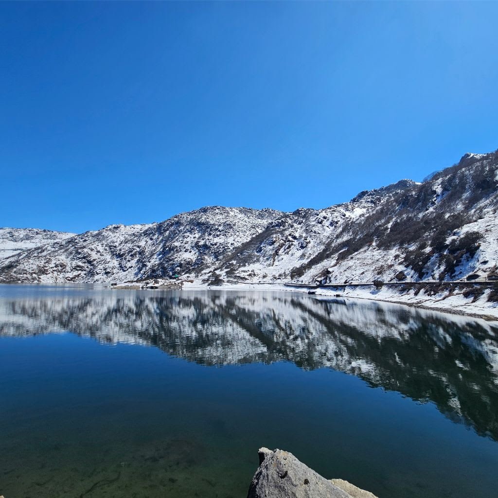 SANGLAPHU LAKE
